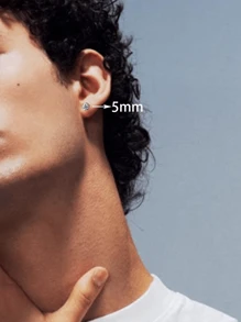 1 paire de clous d'oreille en acier inoxydable avec zircone cubique pour hommes, boucles d'oreilles de personnalité hip-hop, qualité haut de gamme, design simple et polyvalent, bijoux d'oreille non éblouissants pour un port quotidien