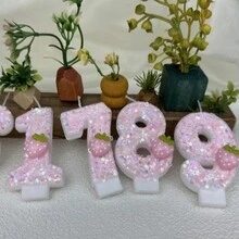 Velas numéricas de cumpleaños de 2,95 pulgadas, velas de número rosa brillante para la parte superior del pastel con fresas y lentejuelas para suministros de celebración de aniversario - Rosa - Ver 2