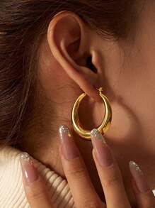 1pair Fashionable & Elegant Metal Hoop Earrings, Suitable For Women To Wear In Spring And Summer - Yellow Gold - View 1
