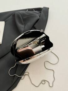 Sac à main mignon et en forme de boîte de maquillage pour soirée de filles. Fait enrobé avec une bandoulière à chaîne raffinée, sac à l'épaule et sac bandoulière. Parfait pour les fêtes, les mariages, les bals de promo et les dîners/banquets. Se coordonne avec les robes de fête, les robes de soirée et les robes pailletées