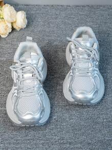 2025 Summer New Mesh Hollow Breathable Sports Shoes, Fashionable Chunky Sneakers For Women, Street Style - 銀色 - 查看 1