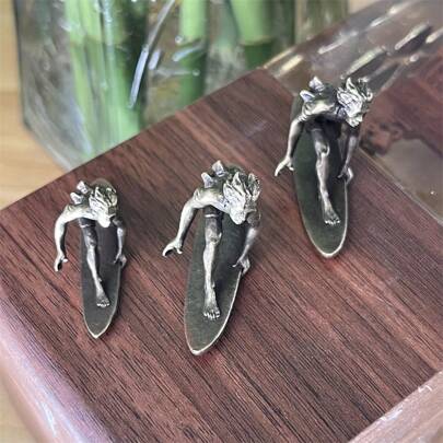 1pc Copper Metal Skateboarder Handicraft, Office & Home Decorative Commemorative Gift Desk Ornament