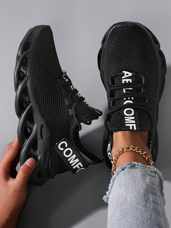 أحذية رياضة/جري/ترفيه لون أسود مصممة بشكل متعدد الاستخدامات، خفيفة الوزن، قابلة للتنفس، مضادة للانزلاق، مقاومة للاهتراء، مناسبة للربيع والخريف