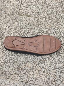 Women's Metal Butterfly Decor Flat Shoes, Round Toe Anti-Slip Black Loafers For Spring And Autumn