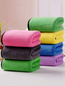 1pc Random Pet Bathing Towel, Pet Coral Fleece Bathing Towel, Super Absorbent Microfiber Bath Towel, Suitable For Cats, Dogs, Small Pets Bathing