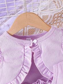 2 piezas Conjunto elegante de niña bebé de blusa con volantes y vestido de malla bordada con mariposas, para verano - Morado - Ver 4