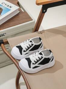 GENGASUN Chłopięce/dziewczęce tenisówki na co dzień brezentowe buty dla małych dzieci modne wygodne zasznurowane wygodne lekkie buty do chodzenia