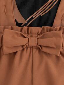 年轻女孩日常休闲心形印花圆领长袖上衣和蝴蝶装饰吊带裤套装，春秋 - 棕色 - 查看 5