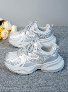 2025 Summer New Mesh Hollow Breathable Sports Shoes, Fashionable Chunky Sneakers For Women, Street Style - 銀色 - 查看 4