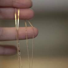 1 pieza Collar de cadena lateral de S925 plata pura chapado en oro para mujer, diseño minimalista de moda, adecuado para uso diario, se puede combinar con colgantes y capas con otros collares.