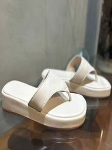 Sandalia Flat Confort Chinelo Tamanco Confortável Feminino sola baixa Ref 2186 baixo - Branco - Visão 3