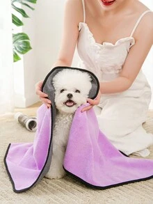 1pc Random Pet Bathing Towel, Pet Coral Fleece Bathing Towel, Super Absorbent Microfiber Bath Towel, Suitable For Cats, Dogs, Small Pets Bathing