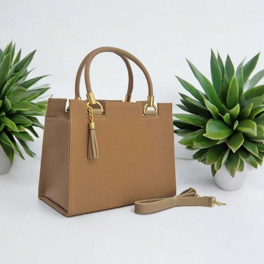 Women's Castle Large Shoulder Bag - 摩卡棕 - 查看 1