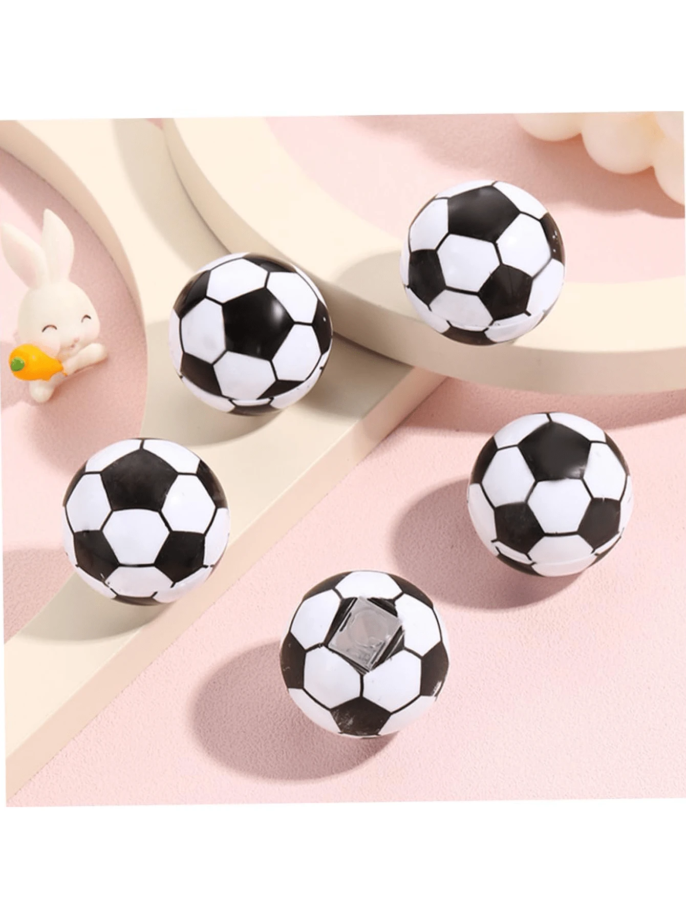6 piezas, Juego de papelería de la serie deportiva: 4 sacapuntas manuales en forma de pelota deportiva + 2 borradores de pelota, Juego de papelería de deportes de pelota, Sacapuntas pequeño y compacto en forma de balón de fútbol, Regalos para fiestas de cumpleaños temáticas deportivas, recompensas escolares, suministros de aprendizaje en el hogar, artículos de fiesta de fútbol para entusiastas del fútbol, regalos navideños, regalos de Halloween - Juego de papelería de bolas. - Ver 1