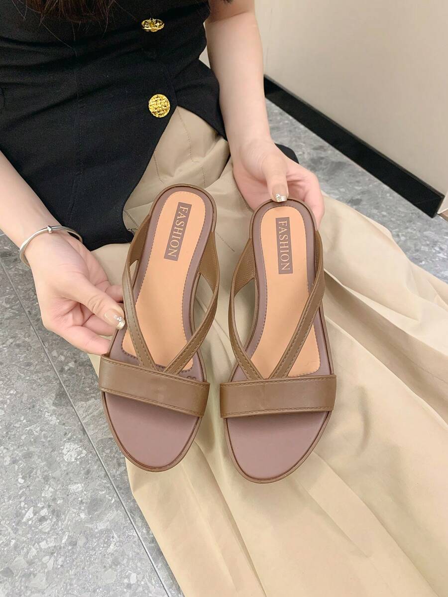 女士时尚坡跟塑料鞋,夏季防滑果冻鞋,舒适耐穿的工作鞋,女士厚底休闲凉鞋 - 棕色 - 查看 1