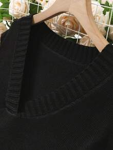 Women Solid Color V-Neck Sleeveless Casual Knit Tank Top - Black - View 4