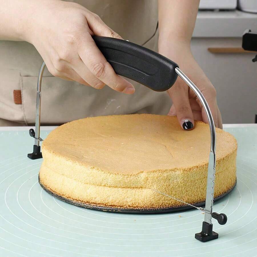 1pc Stainless Steel Cake Leveler With Scale & Adjustable Handle, Perfect For Baking, Cheese Cutting And Decorating Cakes, Ideal For Christmas And Party Gifts