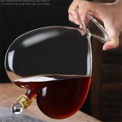 1pc Heart-Shaped Wine Bottle Sealed Whiskey Vodka Sake Shochu Decanter Decoration Gift, Suitable For Drinking Water, Milk, Oatmeal, Tea, Juice, Breakfast, Coffee, Beverage, Etc. For Drinking Water, Coffee, Etc., Suitable For Kitchen, Restaurant, Bar, Party, Gathering, Boyfriend Gift, Father Gift, Christmas Party, Christmas Decoration Gift., Party, Birthday Decoration