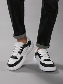 Scarpe da skate alla moda bianche con lacci tondi a punta bassa e traspirante per uomo, leggere e versatili, campus stile sneakers moda