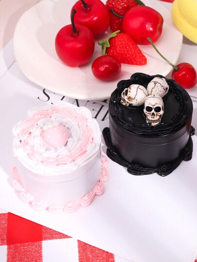 1 Piece 2.5 Inch Diameter Large Zinc Alloy 4-Layer Manual Magnetic Grinder, Cake Shape, Exterior Handmade Design Decoration, Cute And Realistic Cake Grinder, Craft Decoration, Perfect Craft Gift, Exterior Details May Vary