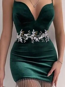 Pas ślubny z dekoracją z kryształków górskich