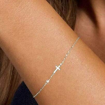 EleRunis 1 chiếc vòng tay mặt dây chuyền hình thánh giá nhỏ tối giản bằng bạc Sterling 925, mạ vàng 18K, quà tặng sinh nhật cho nữ, trang sức thời trang và dễ thương, quà tặng hàng ngày cho mẹ, thích hợp cho tiệc tùng, đám cưới, lễ đính hôn, kỷ niệm.