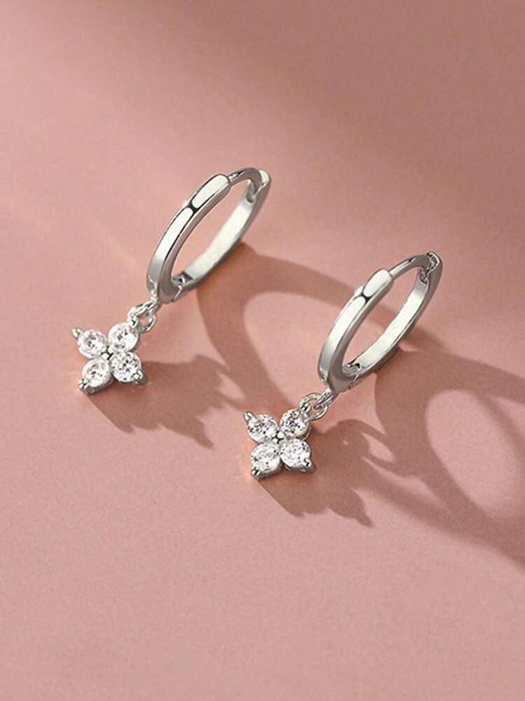 1 Pair Of Fashionable Cubic Zirconia Quatrefoil Women's Silver Earrings, Classic And Sweet Style Design, Suitable For Jewelry Gifts. - Nano Coating 7000nm - View 5