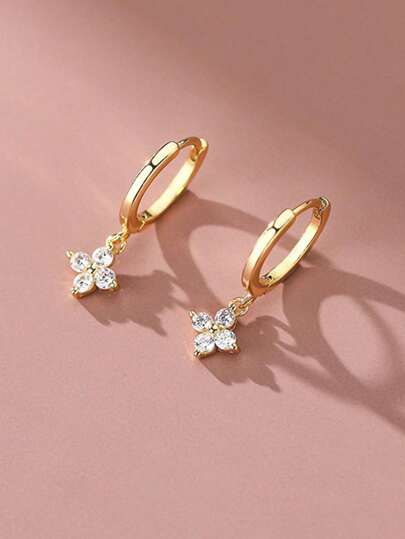 1 par fashionabla Cubic Zirconia Quatrefoil silverörhängen för kvinnor, klassisk och söt design, lämplig för smyckengåvor.