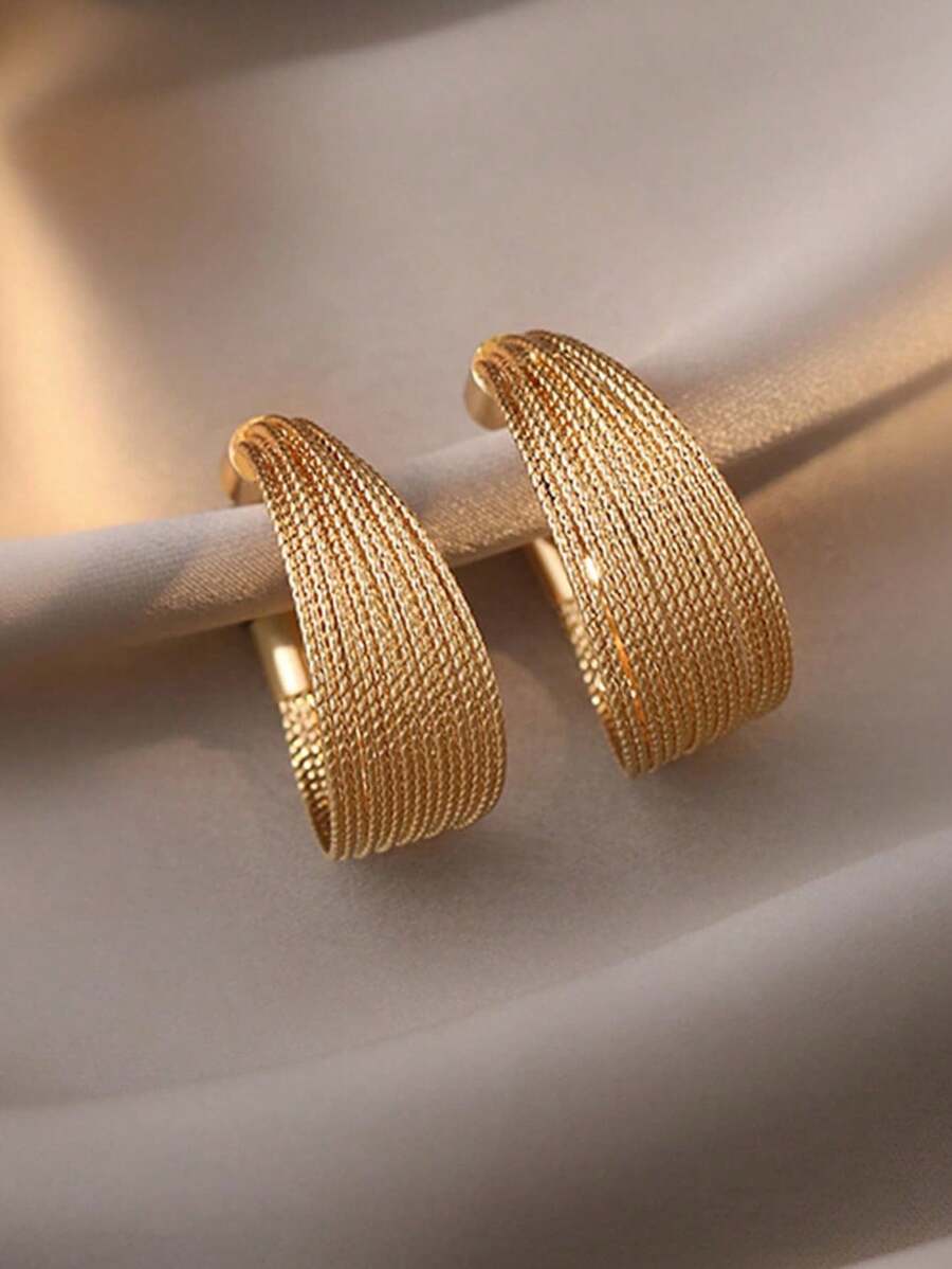 1pair Heavy Industry Drawbench Textured Light Luxury Metal C-Shaped Earrings