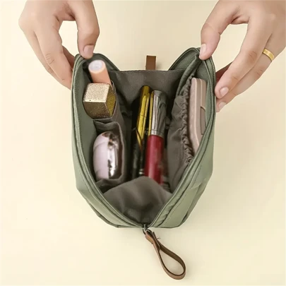 Minimalist Stylish Tote Makeup Bag, Portable Travel Cosmetic Pouch, Toiletry Organizer Bag With Zipper, Travel Storage Pouch, Makeup Pouch, Toiletry Bag, Wallet With Zipper (Color May Vary Slightly Due To Lighting) Makeup Travel Toiletry Organizer Essentials Gifts Storage Zipper Accessories Nail Bag, Bags, Makeup Bag, Vanity, Travel, Make Up Bag, Storage, Makeup Organizer, Toiletry Bag, Desk Organiser, Cosmetic Bag, Makeup Pouch, Make Up Organizer, Vanity Accessories, Make Up Pouch, Make Up Bags,Christmas Gifts,Pouch,Travel,Gifts For Women Travel Essential,Pouch,Clutch / Small Handbag, Makeup Organizer,Brush Holder,Mini Pouch,Large Capacity Pouch,Gifts For Women,Christmas Gifts,Gift Ideas For Women,Makeup Pouch,Travel Essential