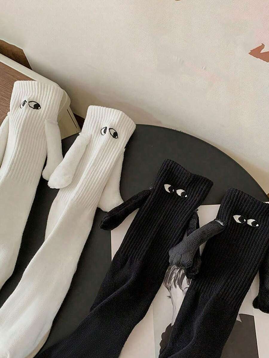 2pairs Magnetic Attraction Couple Socks, Spring & Autumn, White Mid-Calf Socks, Lovely Sticky Non-Slip Foot Socks, Fall