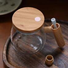 咖啡杯和马克杯 学校用品