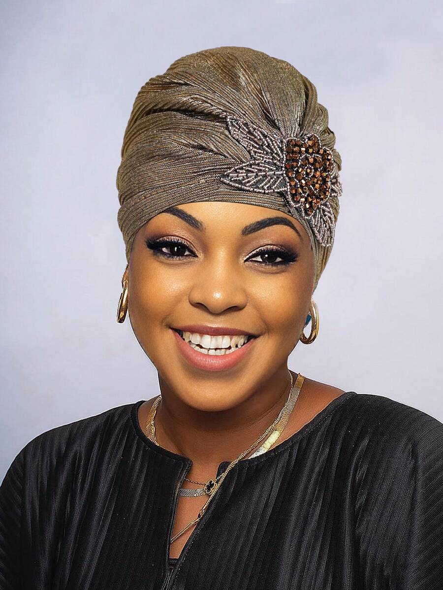 Gorra africana Zahra para mujer, estilo de lujo, tela elástica con brillo, decoración artesanal de mariposa con cuentas, elegante pañuelo para ocasiones especiales - Dorado - Ver 1