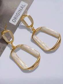 1 Pair Of Elegant Asymmetrical Geometric Square Earrings, Long And Flexible Pearlescent White Glazed Resin Inlaid Square Dangle Earrings, High-End Chic Earrings Suitable For Women Everyday Wear - White - View 2