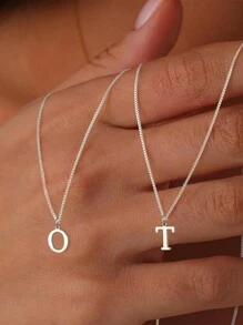 1 pièce Collier avec chaîne de type OT à lettre initiale de A à Z, collier en acier inoxydable avec alphabet, excellent cadeau pour Halloween et la rentrée scolaire