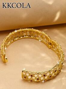 KKCOLA 1 件时尚夸张镂空花朵和方晶锆石扣手镯情人节礼物