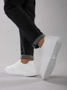 Scarpe da skate da uomo allaperto traspiranti in basso con lacci, bianche, leggere, versatili, stile campus, scarpe sportive alla moda