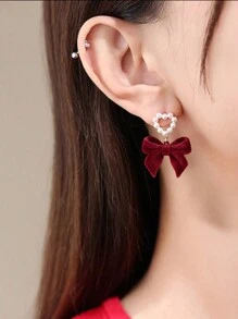 1对红色蝴蝶结、心形和仿珍珠吊坠耳环 - 紅色 - 查看 2