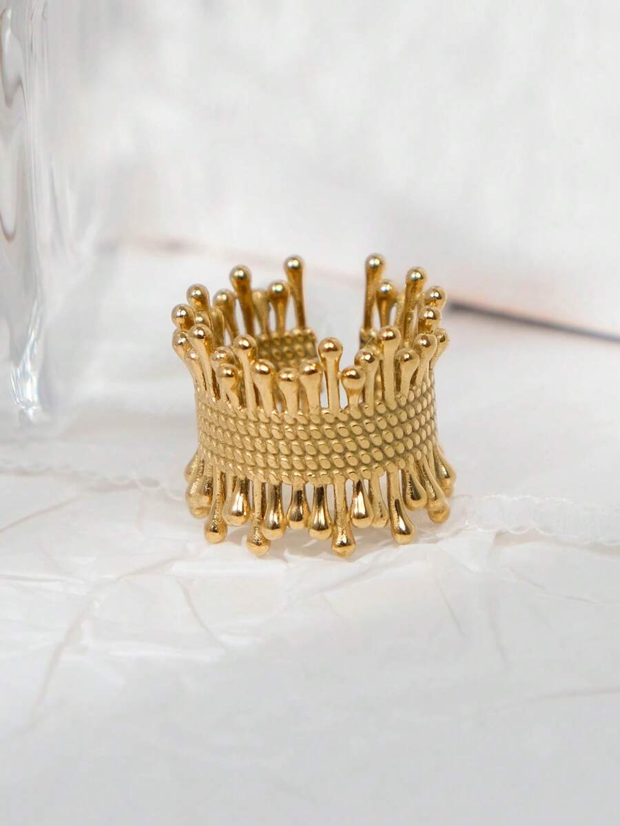 1pc Gold Vintage Style Versatile Elegant Chic Exaggerated Fashion Unique Delicate Design Decorative Fencing Crown Ring, Suitable For Female, Graduation Gift, Thanksgiving, Party, Daily Wear, Vacation - Yellow Gold - View 1