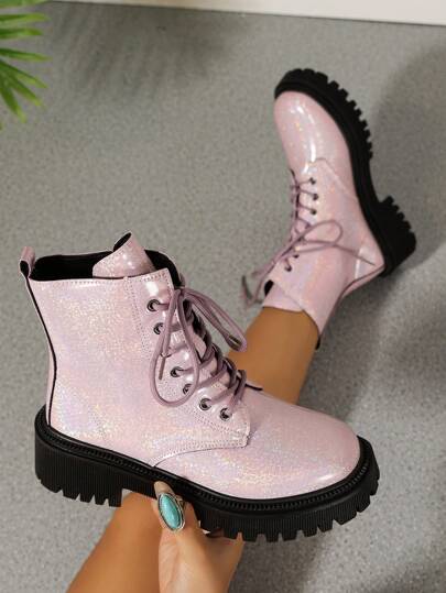 بوت فارسي قصير نسائي بتصميم غربي عصري وحزام، لون وردي، بوت نسائي قصير بأسلوب بانك بسيط برباطات