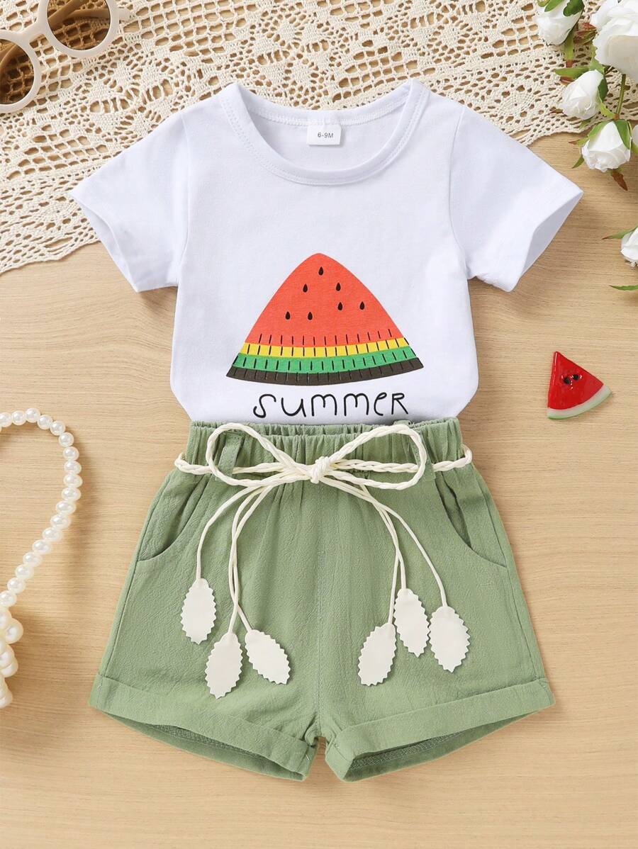 Bộ đồ thể thao cổ tròn in chữ và họa tiết dưa hấu thoải mái cho bé gái kèm quần short thể thao cạp chun trơn, có thắt lưng dệt, thích hợp cho các chuyến đi chơi mùa hè, ngày lễ và tiệc tùng - Nhiều màu - Xem 1