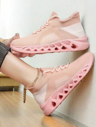 Breathable Antiodor Women's Running Shoes, Training Shoes With Mesh Upper For Increased Comfort And Height, Slip-Resistant And Shock-Absorbing, Soft And Lightweight With Flexible Mesh For Walking And Exercise, Easy To Wear Classic And Fashionable Design That Matches With Everything