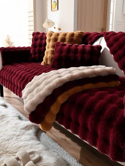 1pc Plush Faux Rabbit Fur Sofa Slipcover, Modern Minimalist Warm Couch Cover, Suitable For Living Room, All Seasons
