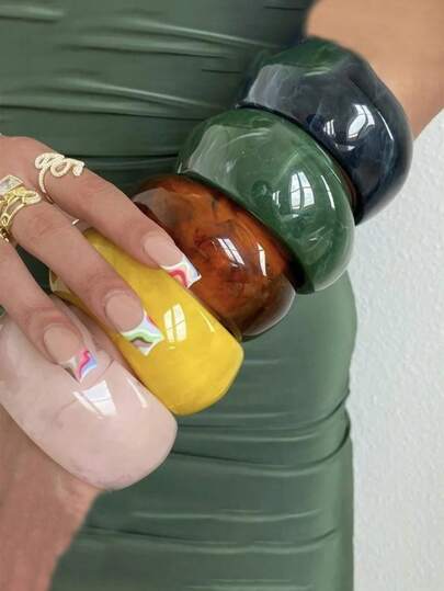 1 chiếc vòng tay nhựa rộng bất đối xứng dành cho phụ nữ, thời trang và đa năng