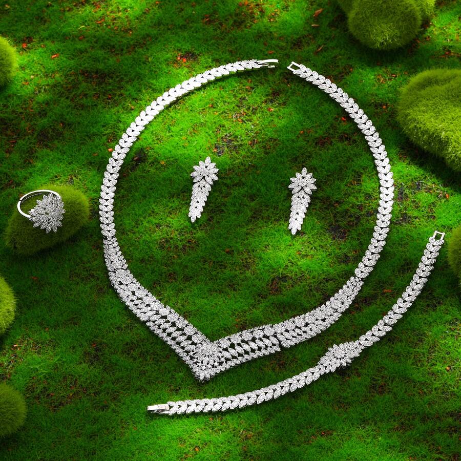 方晶锆石 4 件套新娘首饰套装时尚迪拜阿联酋婚礼首饰项链套装 - 白色 - 查看 1