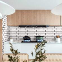 1Roll White Brick Wallpaper White Trellis Tile Peel And Stick Wallpaper Self Adhesive On Kitchen Backsplash Waterproof Oil-Proof No Sticky Residue After Removing And Easy To Clean Just Need A Damp Cloth To Easily Wipe Off Stains Removable Wall Covering 15.7*196.8/118.1/39.3"