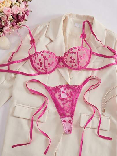 Set de 2 piezas de lencería sexy para mujeres, sujetador transparente con bordado de corazón rosa rojo, adecuado para el Día de San Valentín, el dormitorio, citas en el club nocturno para fiestas
