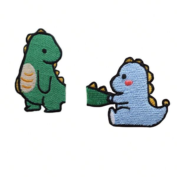 1 pièce Patch en tissu brodé de dinosaure de dessin animé, autocollant de réparation de vêtements, patch décoratif pour pantalon bébé, sac à dos, DIY. Cadeau adhésif pour petit(e) ami(e)