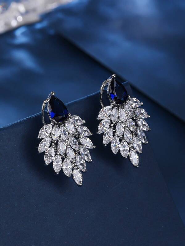 زوج من أقراط الأقراط المطرزة بالزركونيا التكعيبية البسيطة، أقراط عصرية للتناسق مع الفساتين والملابس للنساء