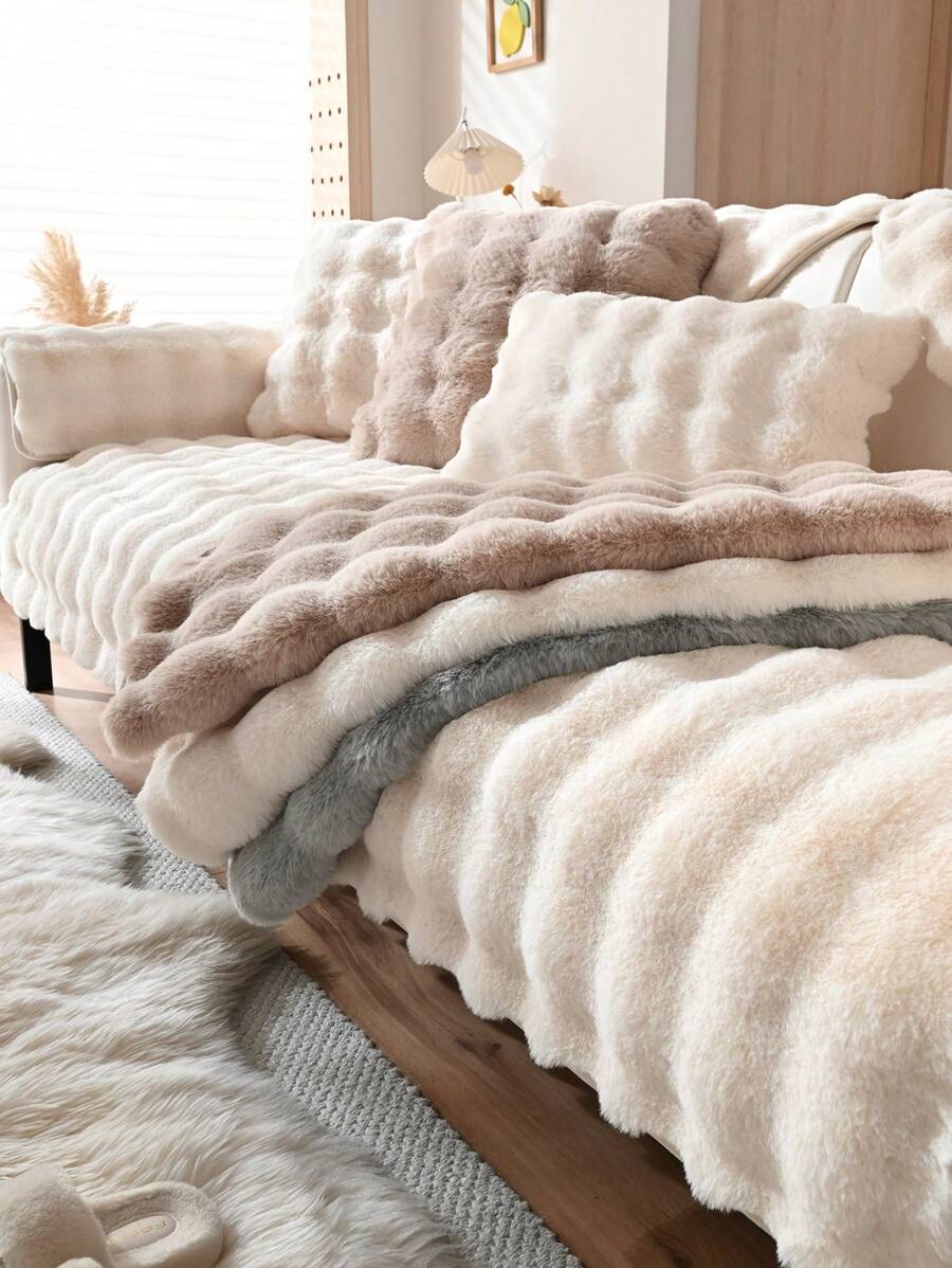 1pc Bubble Plush Faux Rabbit Fur Solid Color Sofa Cover, Modern Simple Warm Sofa Cushion, Suitable For Living Room, All Seasons